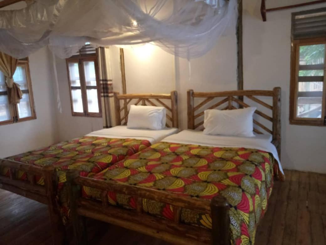 Tembo Safari Lodge Katunguru Εξωτερικό φωτογραφία
